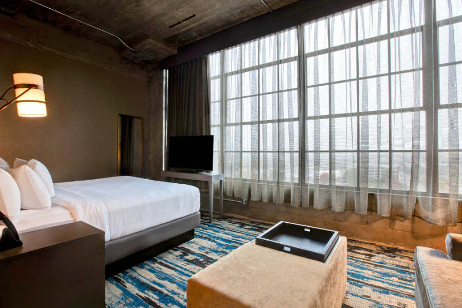 King Two-Room Corner Suite