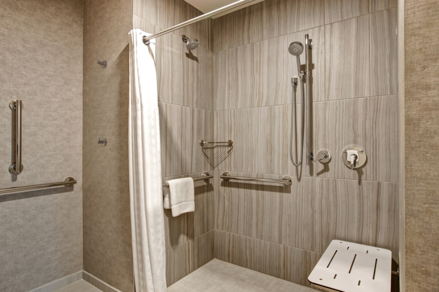 King Studio Suite Hearing Accessible Roll-in Shower